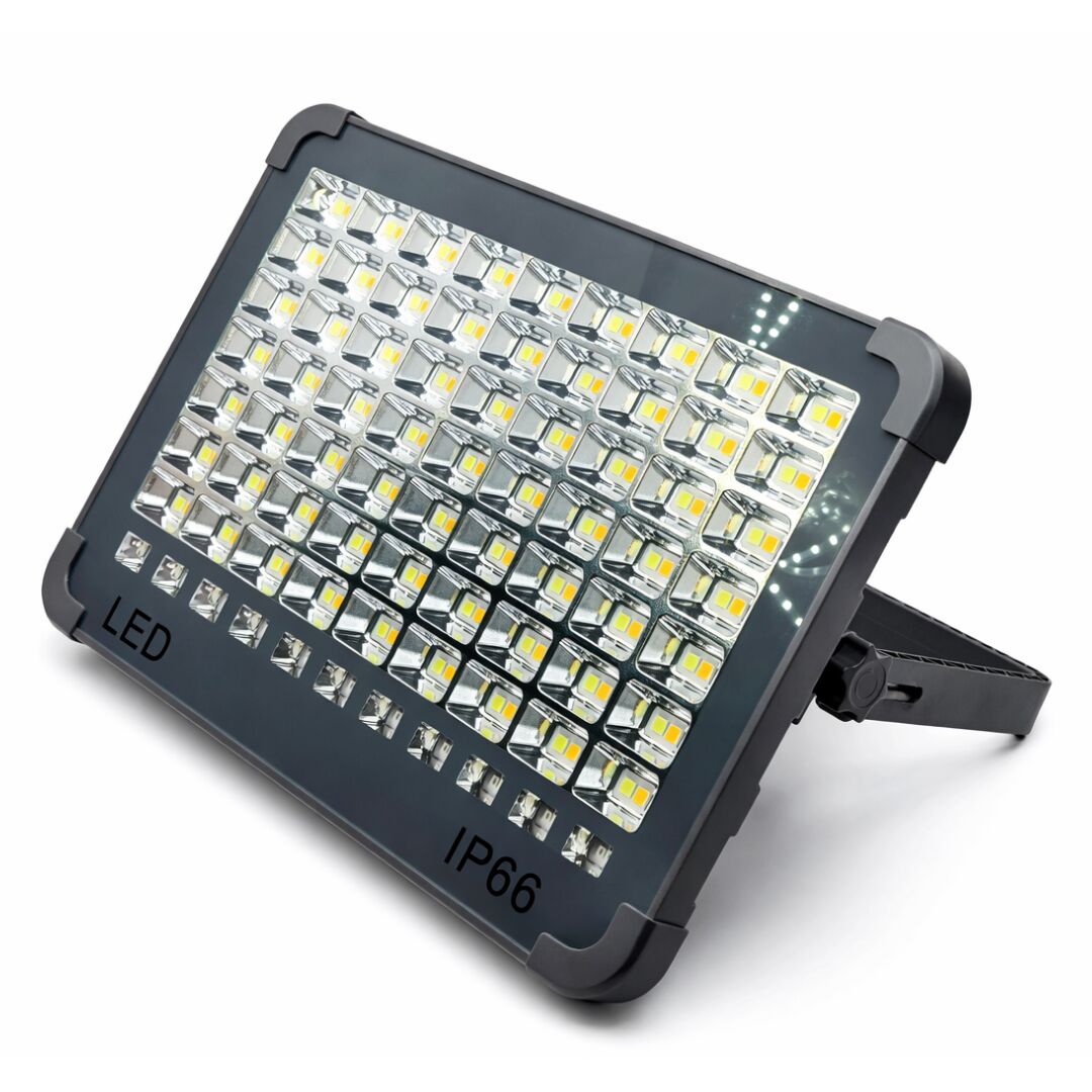 Solar LED Projektör - 5 Farklı Aydınlatma Modu, IP66 Su Geçirmez, Type-C Şarjlı Kamp ve Bahçe Lambası