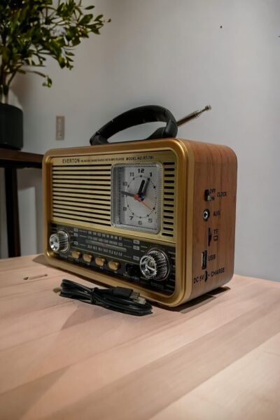 Nostalji Yeni model Rt-781 müzik çalar radyo saat özelikli usb/fm/bt saat