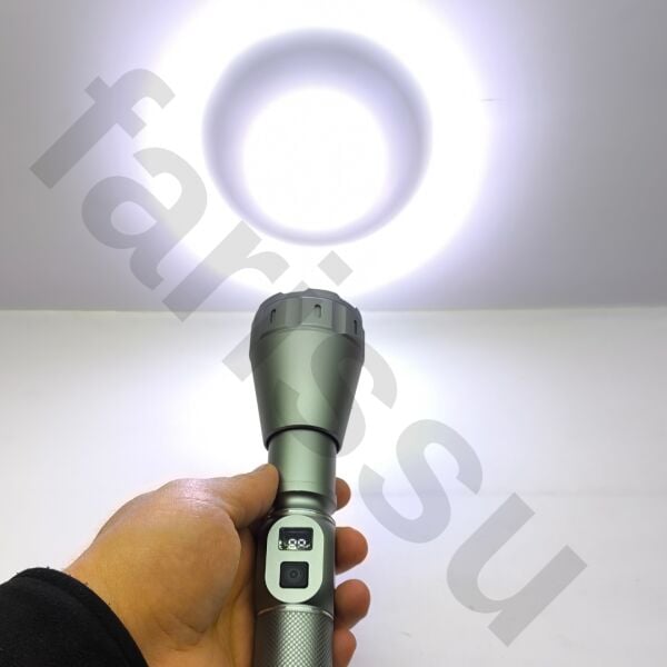 Everton RT-260 60W 6000 Lümen Ultra Güçlü Şarjlı El Feneri - 2 KM Menzilli, Zoomlu, Çantalı Tam Set