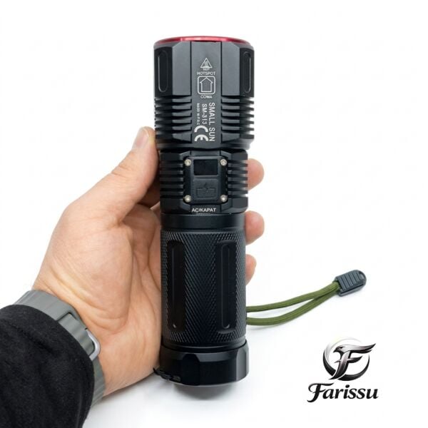 SM-313 50W 5000 Lümen Profesyonel Şarjlı El Feneri - 1.5 KM Menzilli & 7200 mAh Güçlü Batarya Seti