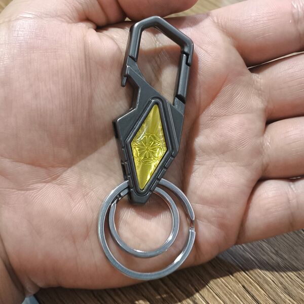 Premium Metal Karabinalı Anahtarlık – Çift Halkalı Şık Tasarım – 9,5 cm