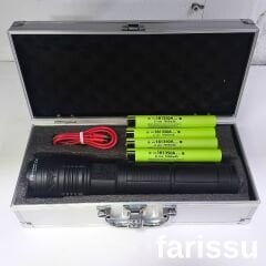 150W LED El Feneri – 2-3 KM Menzil, 12000 Lümen, 30400 mAh, Zoom, Şarjlı, Su Geçirmez, Özel Çantalı