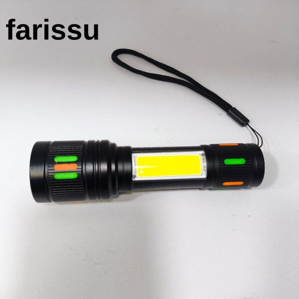 15 Watt Zoomlu Şarjlı El Feneri - Güçlü LED Işıklı, Taşınabilir ve Metal Dayanıklı