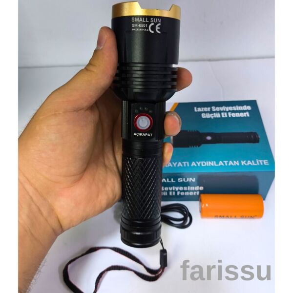 Small Sun SM-6501 Yüksek Güçlü, Şarj Edilebilir ve Odaklanabilir El Feneri - 800 Metre Menzil
