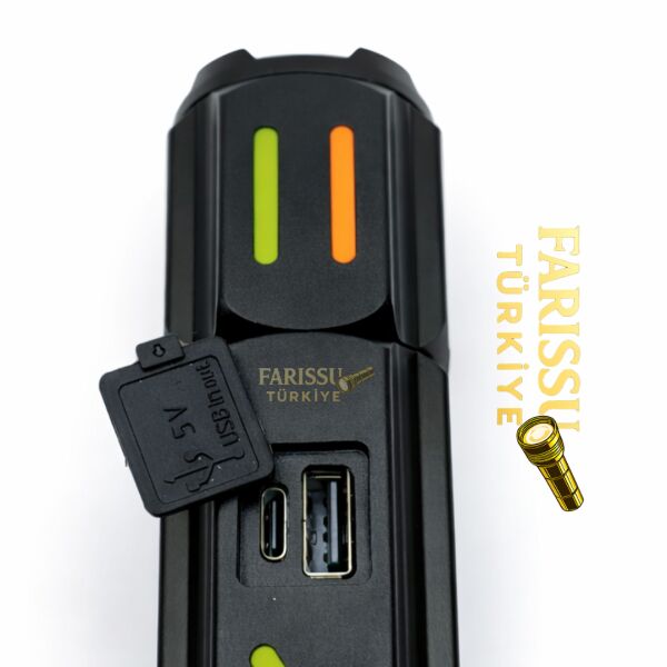 Zoomlu Şarjlı LED El Feneri 30W 3000 Lümen | 1–1,5 Km Menzil | Acil Durum Çekici | 3 Mod | 330 gr