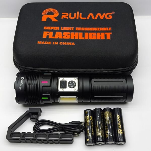 GK-S2303B Şarjlı El Feneri 8000 Lümen 4+4 Adet 18650 Pil Yedek Pilli Powerbanklı